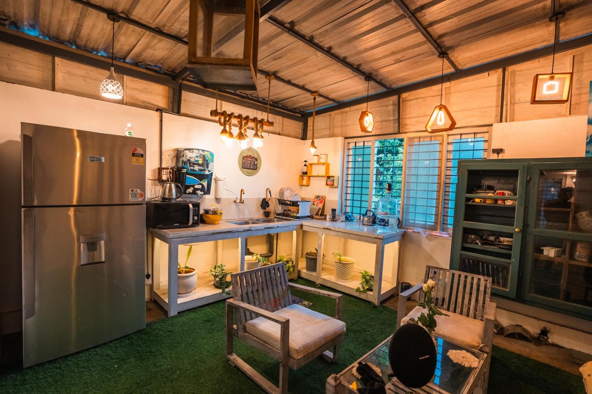 Homestay Hexa Retreat Space - Airport *