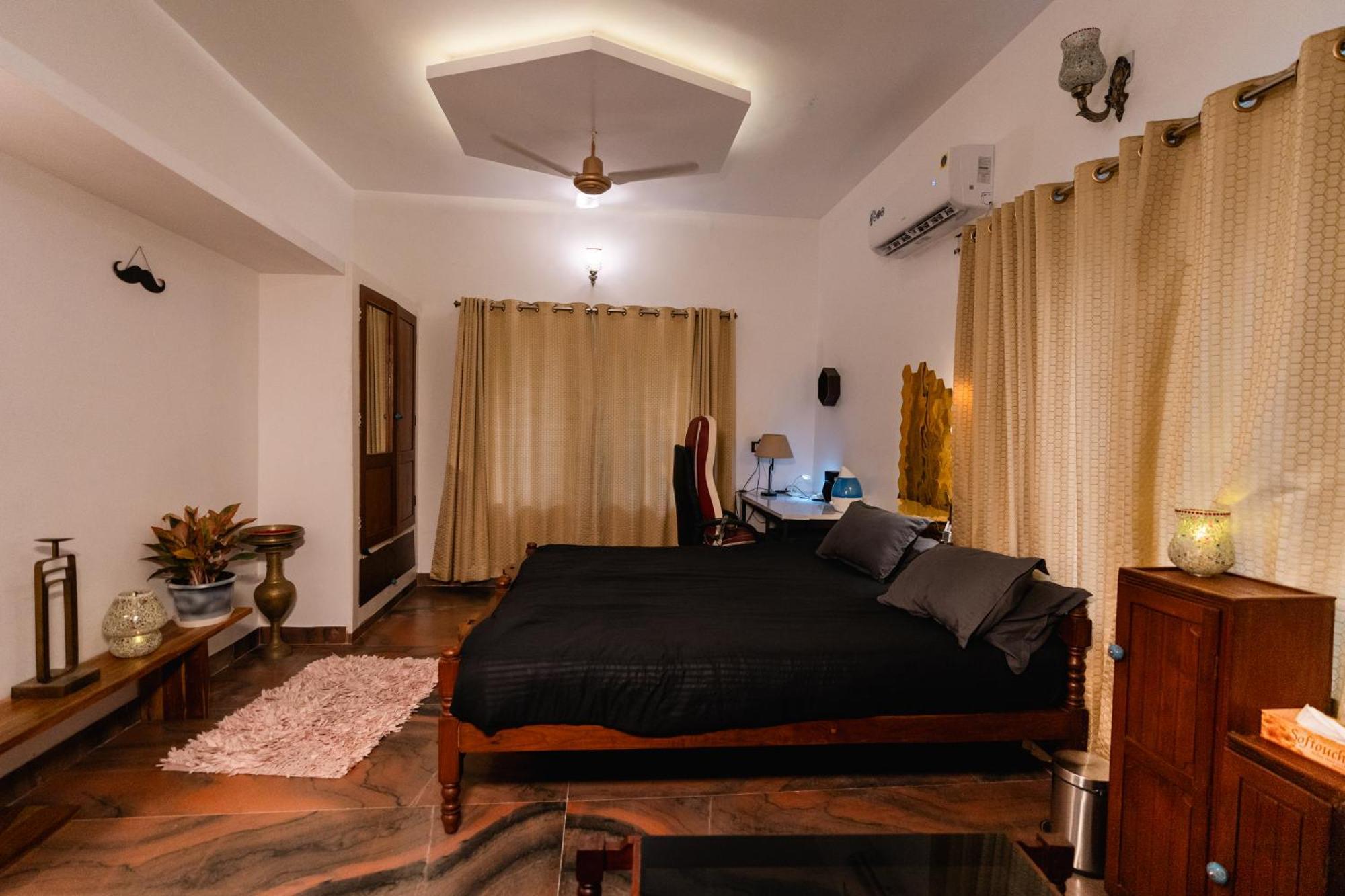 Hexa Retreat Space - Airport Homestay