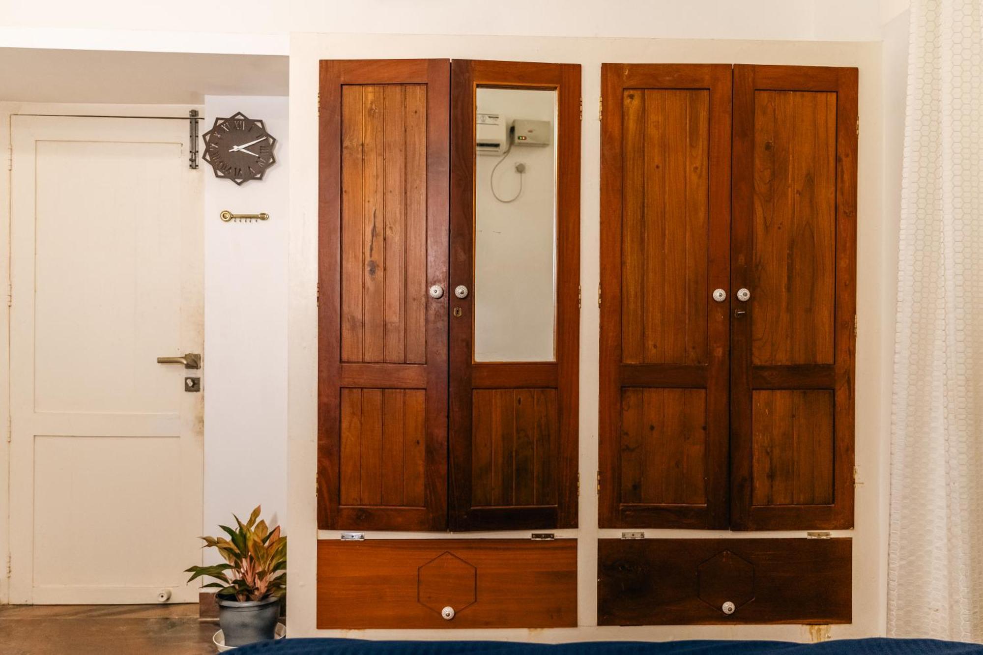 Hexa Retreat Space - Airport Homestay *